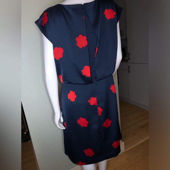 Banana Republic Lined Navy & Red Poppy Draped Back Dress - Picture 6 of 7